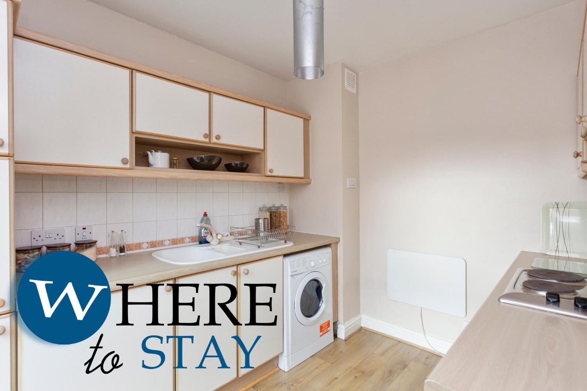 Bright 1 Bedroom Apartment-Private Parking Glasgow Exterior photo